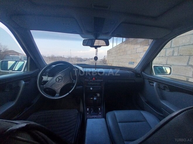 Mercedes C 230 1997, 253,000 km - 2.3 l - Sabirabad