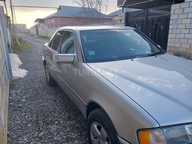 Mercedes C 230 1997, 253,000 km - 2.3 l - Sabirabad