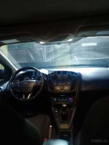 Ford Focus 2015, 132,000 km - 1.0 л - Bakı