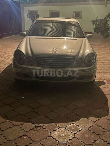 Mercedes E 240 2003, 170,000 km - 2.6 l - Mingəçevir