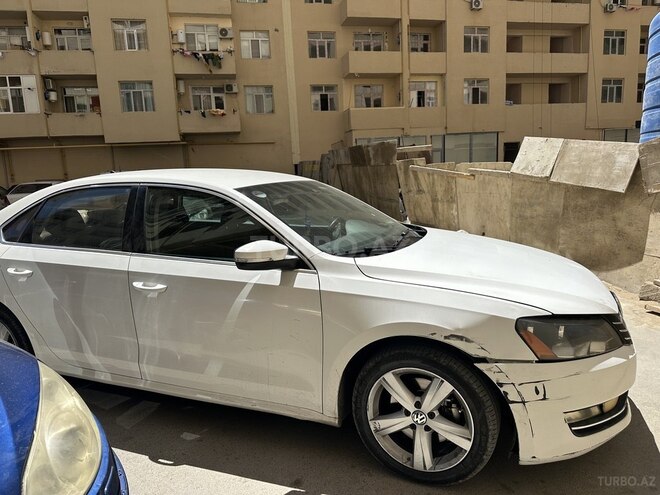Volkswagen Passat 2015, 173,809 km - 2.5 l - Xırdalan