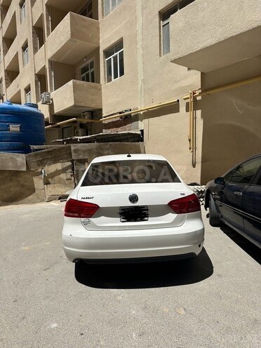 Volkswagen Passat 2015, 173,809 km - 2.5 l - Xırdalan