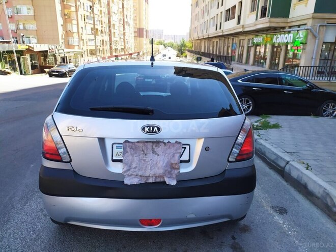 Kia Rio 2006, 400,000 km - 1.4 l - Bakı
