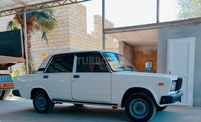 LADA (VAZ) 2107 2006, 95,000 km - 1.6 l - Saatlı