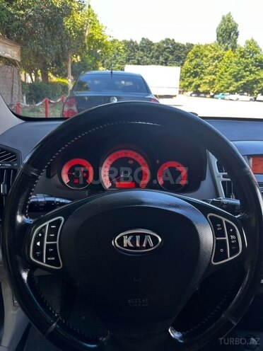 Kia  2008, 240,000 km - 1.6 l - Masallı
