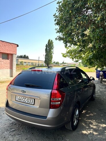 Kia  2008, 240,000 km - 1.6 l - Masallı