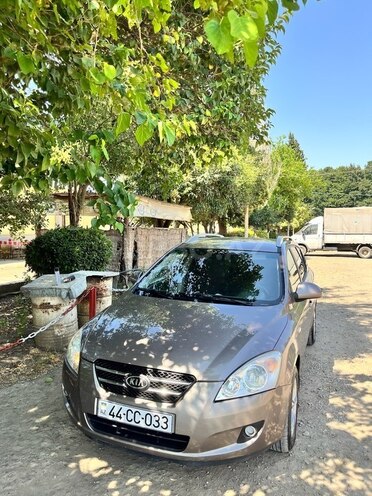 Kia  2008, 240,000 km - 1.6 l - Masallı