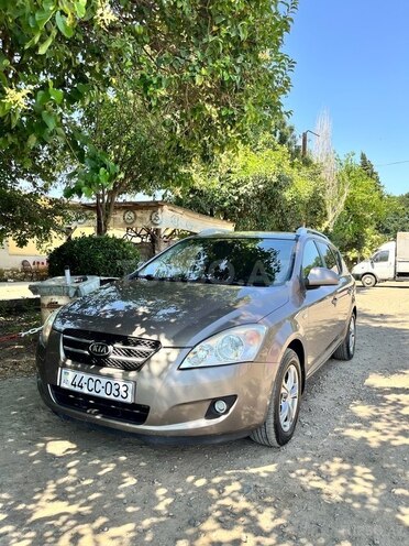 Kia  2008, 240,000 km - 1.6 l - Masallı