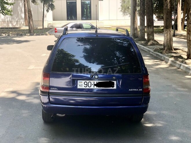 Opel Astra 1997, 325,000 km - 1.6 l - Mingəçevir