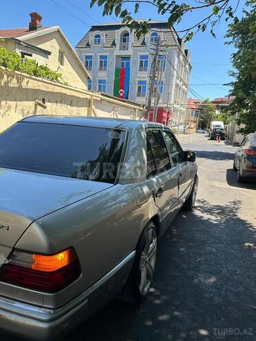 Mercedes E 220 1993, 446,258 km - 2.2 л - Bakı
