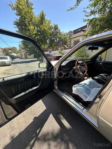 Mercedes E 220 1993, 446,258 km - 2.2 л - Bakı
