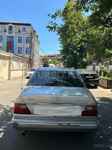 Mercedes E 220 1993, 446,258 km - 2.2 л - Bakı