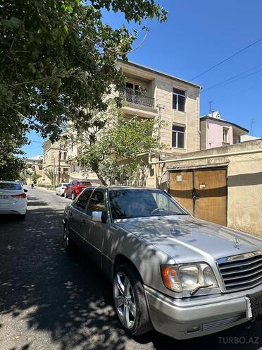 Mercedes E 220 1993, 446,258 km - 2.2 л - Bakı