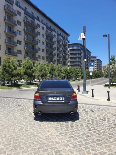 Subaru Legacy-5