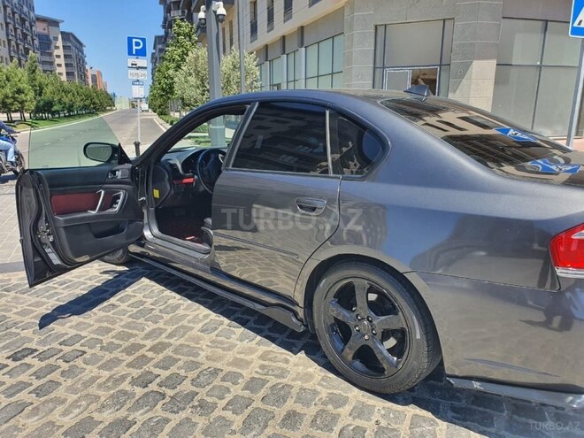 Subaru Legacy-4
