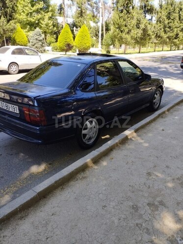 Opel Vectra 1995, 122,000 km - 1.8 l - Mingəçevir