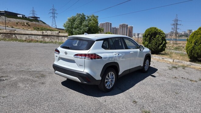 Toyota Corolla Cross 2025, 0 km - 2.0 л - Bakı