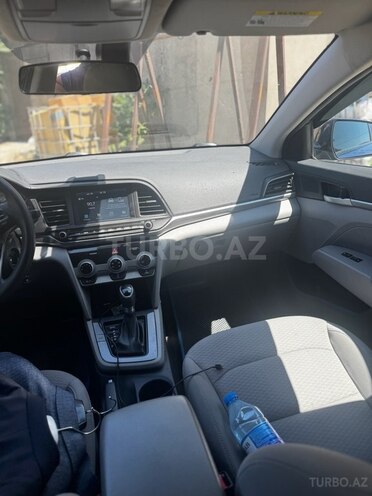 Hyundai Elantra 2018, 106,000 km - 2.0 l - Bakı