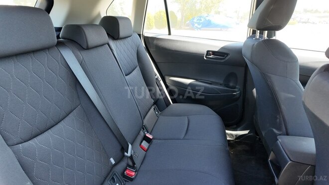 Toyota Corolla Cross-13