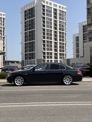 BMW 745-4
