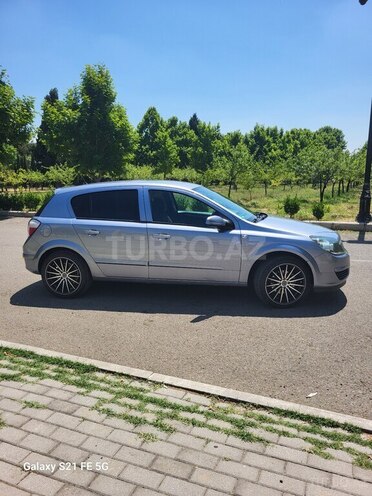 Opel Astra 2005, 178,000 km - 0.2 л - Gəncə