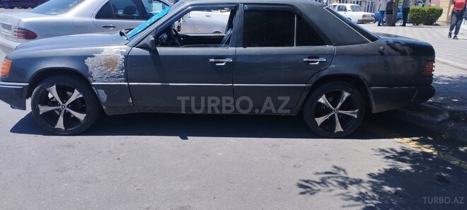 Mercedes 300 D 1989, 566,228 km - 3.0 l - Balakən