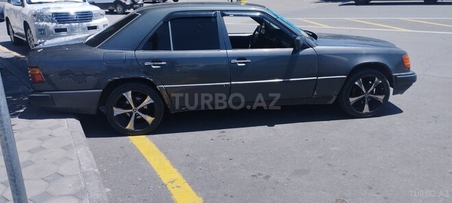 Mercedes 300 D 1989, 566,228 km - 3.0 l - Balakən