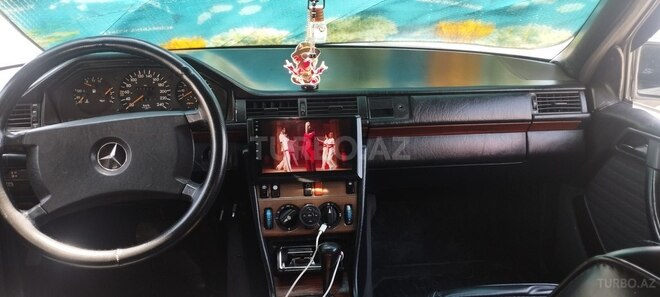 Mercedes 300 D 1989, 566,228 km - 3.0 l - Balakən