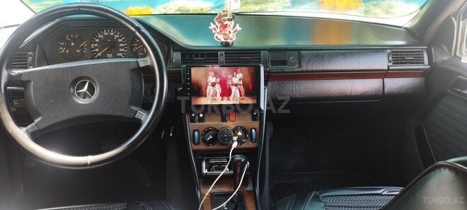 Mercedes 300 D 1989, 566,228 km - 3.0 l - Balakən