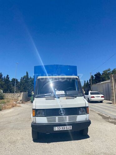 Mercedes 208 D 1989, 223,845 km - 2.3 л - Bakı