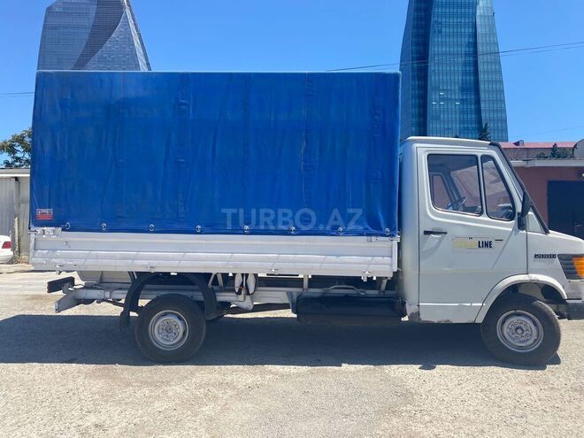 Mercedes 208 D 1989, 223,845 km - 2.3 л - Bakı