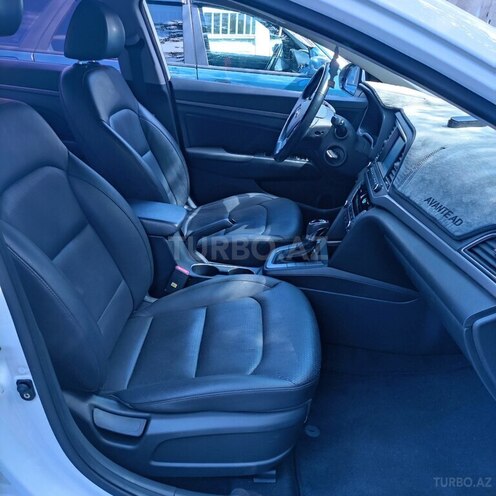 Hyundai Avante 2016, 170,000 km - 1.6 l - Bakı