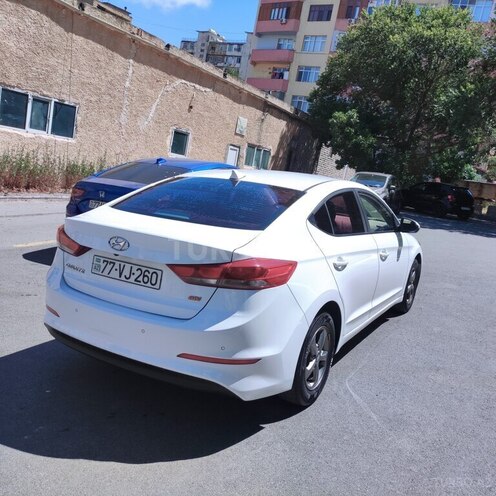 Hyundai Avante 2016, 170,000 km - 1.6 l - Bakı