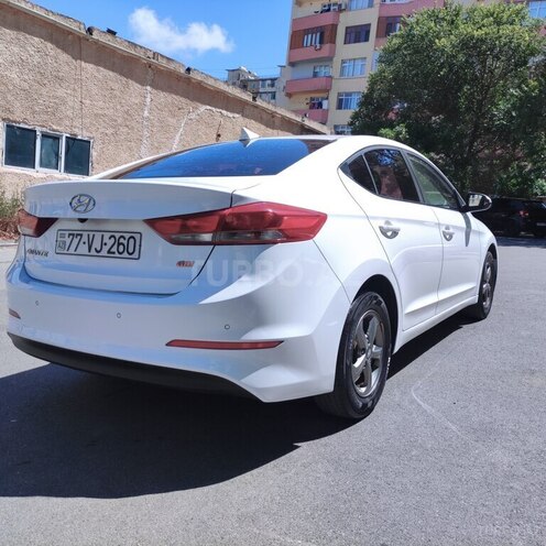 Hyundai Avante 2016, 170,000 km - 1.6 l - Bakı