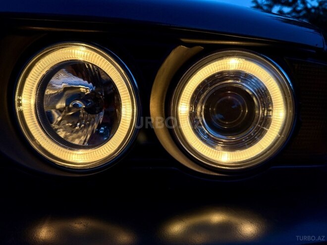 BMW 520 1992, 332,000 km - 2.0 l - Sumqayıt