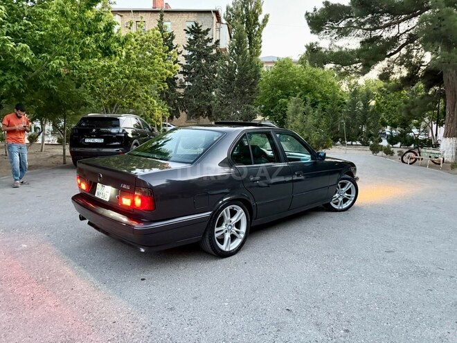 BMW 520 1992, 332,000 km - 2.0 l - Sumqayıt