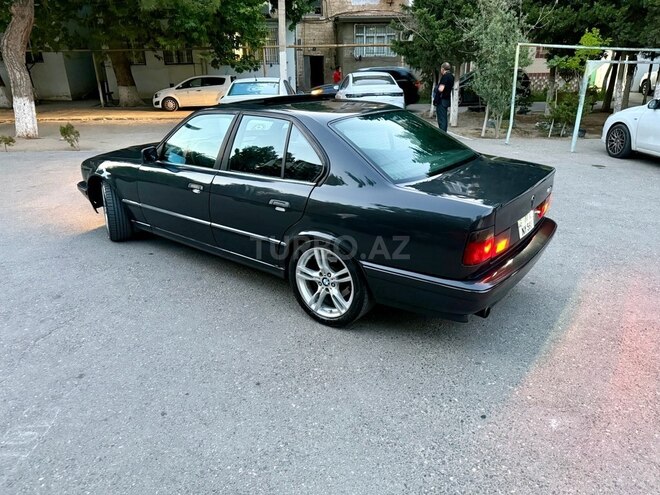 BMW 520 1992, 332,000 km - 2.0 l - Sumqayıt