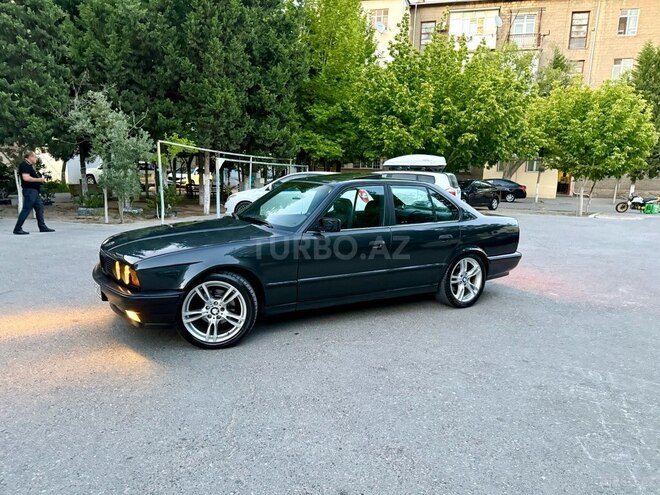 BMW 520 1992, 332,000 km - 2.0 l - Sumqayıt