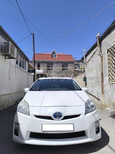 Toyota Prius-1