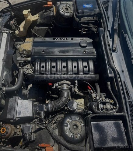 BMW 520 1992, 332,000 km - 2.0 l - Sumqayıt