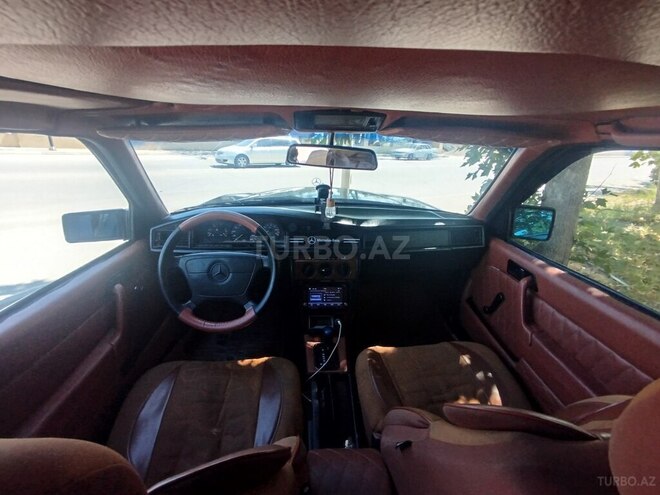 Mercedes 190 1991, 250,000 km - 2.0 l - Mingəçevir