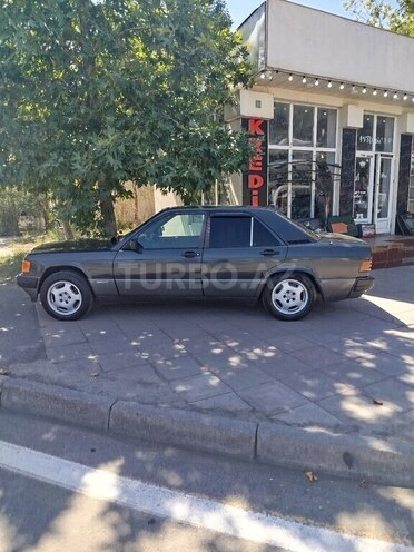 Mercedes 190 1991, 250,000 km - 2.0 l - Mingəçevir