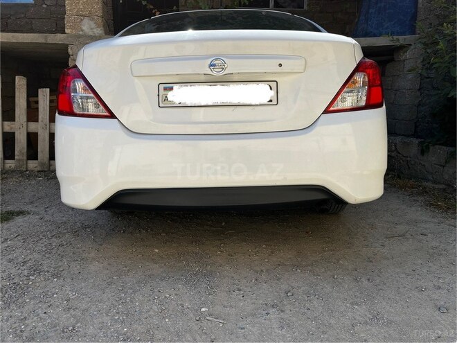 Nissan Sunny 2015, 260,000 km - 1.5 l - Bakı