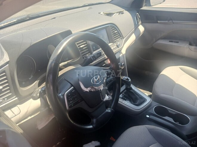 Hyundai Elantra 2016, 50,000 km - 2.0 л - Bakı