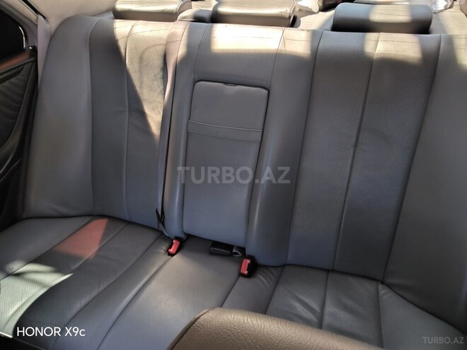 Mercedes E 270 2001, 556,000 km - 2.7 l - Bakı