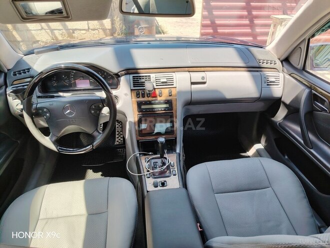 Mercedes E 270 2001, 556,000 km - 2.7 l - Bakı