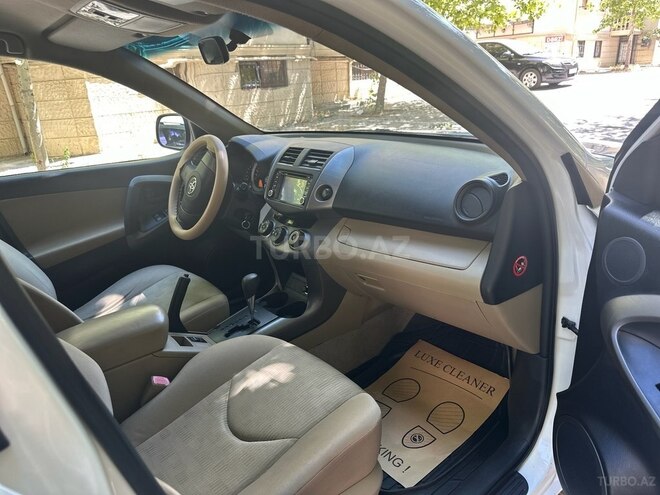 Toyota RAV4 2009, 215,082 km - 2.5 л - Bakı