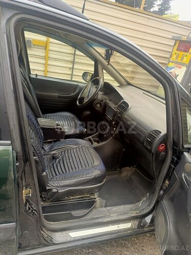 Opel Zafira 2001, 300,000 km - 2.2 l - Bakı