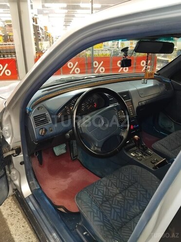 Mercedes C 220 1995, 178,544 km - 2.2 л - Bakı