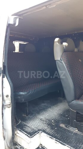 Ford Transit-13
